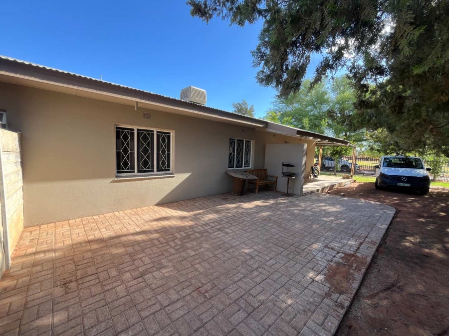 3 Bedroom Property for Sale in Blydeville Northern Cape